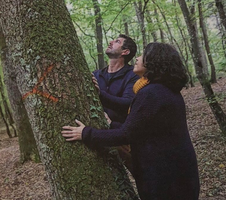 Le Bain de forêt avec Jardin Passion Nature parmis « Les Tops du tourisme » supplément d’octobre de la NR Vienne